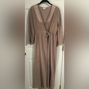 JCPenney Vintage Soft Beige Women's Robe